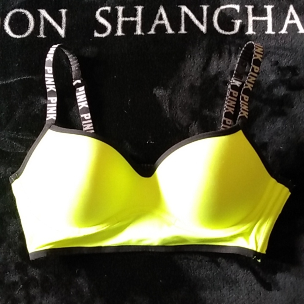 Victoria Secret sports bra